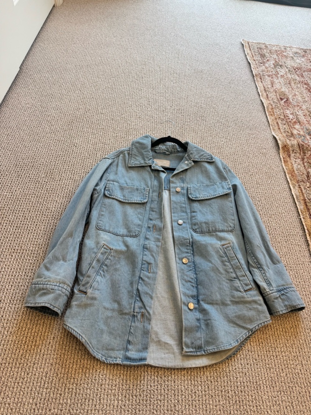 Everlane Light Blue Denim Jacket with Front Pockets